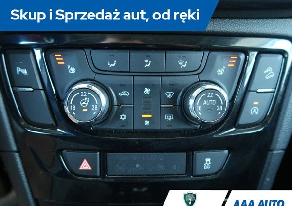 Opel Mokka cena 60000 przebieg: 76690, rok produkcji 2017 z Bieruń małe 254